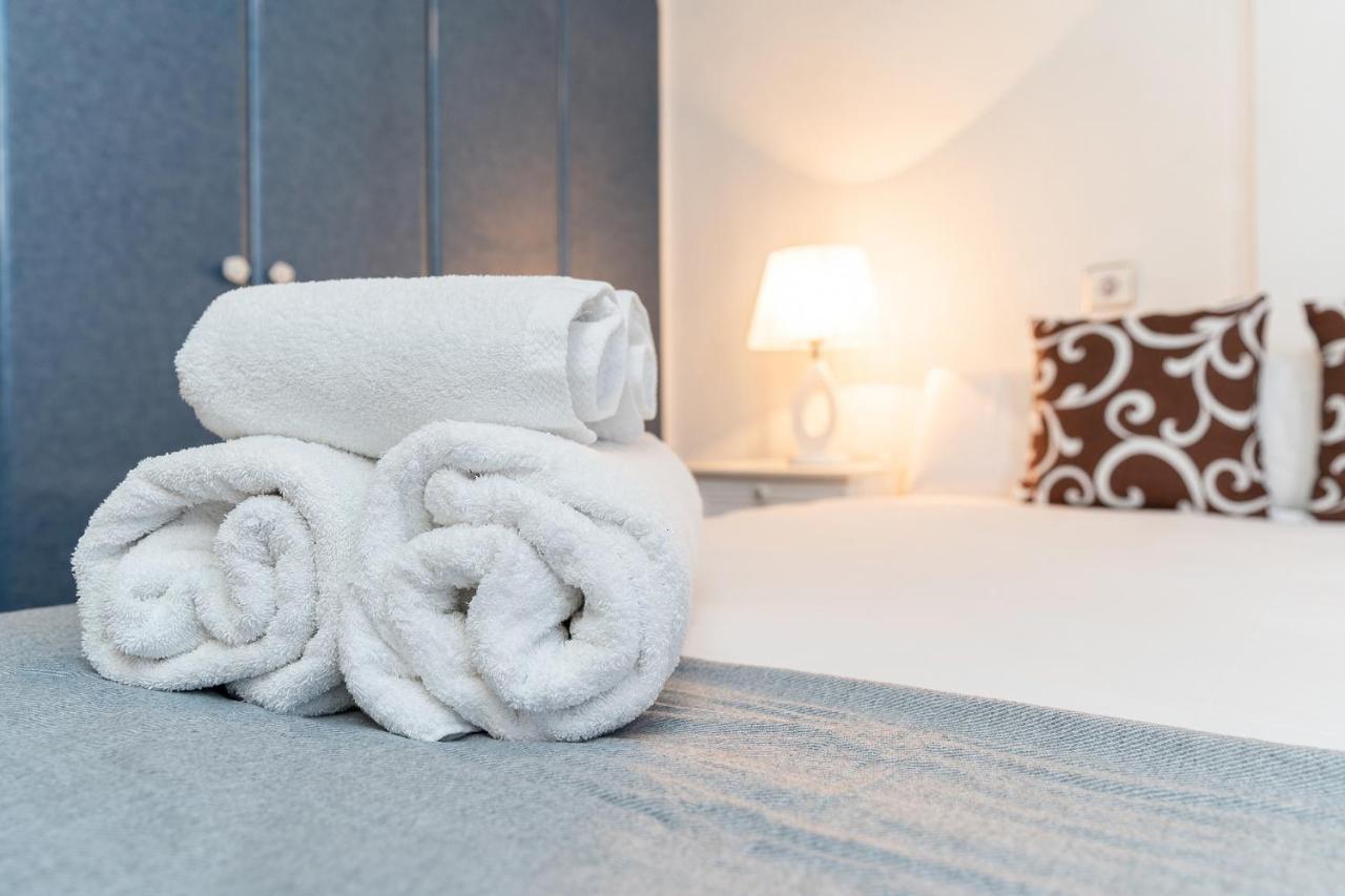 Blonzu Guinea Apartment Benalmadena Ngoại thất bức ảnh